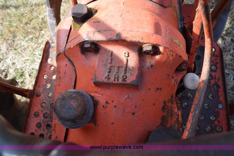 image for item I8508 Allis Chalmers D15 tractor