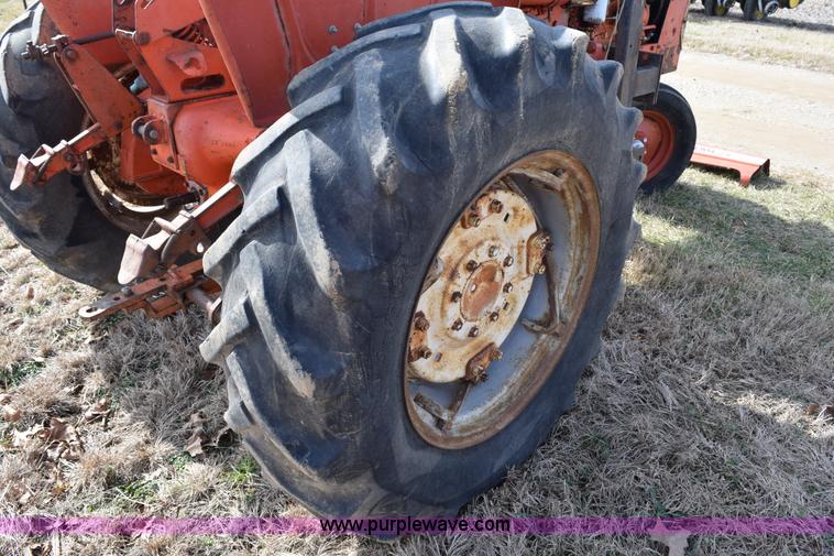 image for item I8508 Allis Chalmers D15 tractor