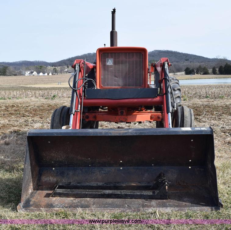 image for item I8511 Allis Chalmers 175 tractor
