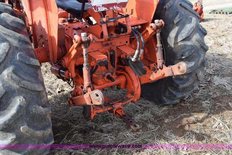 image for item I8511 Allis Chalmers 175 tractor