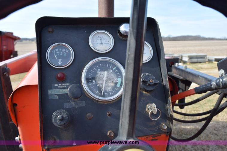 image for item I8511 Allis Chalmers 175 tractor