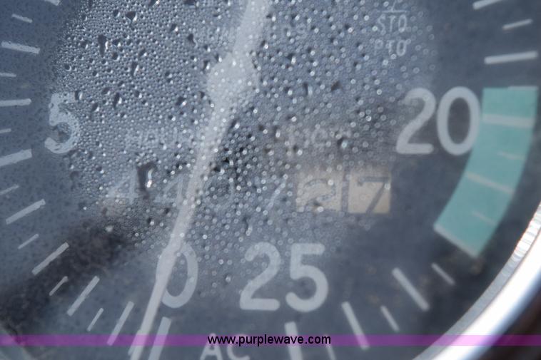 image for item I8511 Allis Chalmers 175 tractor