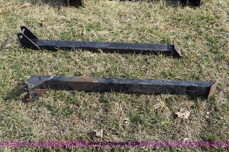 image for item I8511 Allis Chalmers 175 tractor