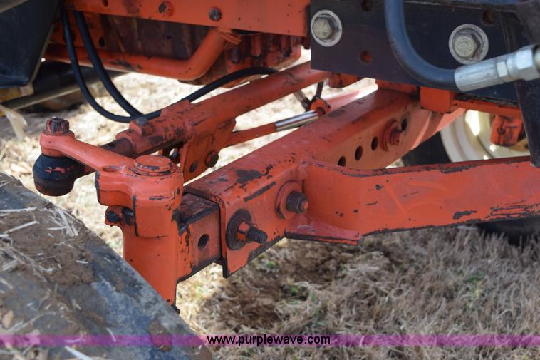 image for item I8511 Allis Chalmers 175 tractor