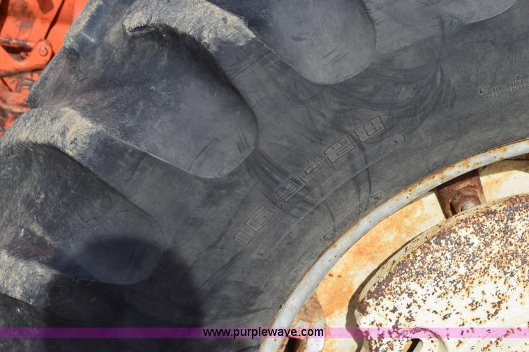 image for item I8511 Allis Chalmers 175 tractor