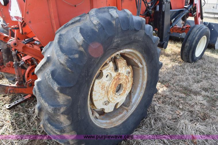 image for item I8511 Allis Chalmers 175 tractor