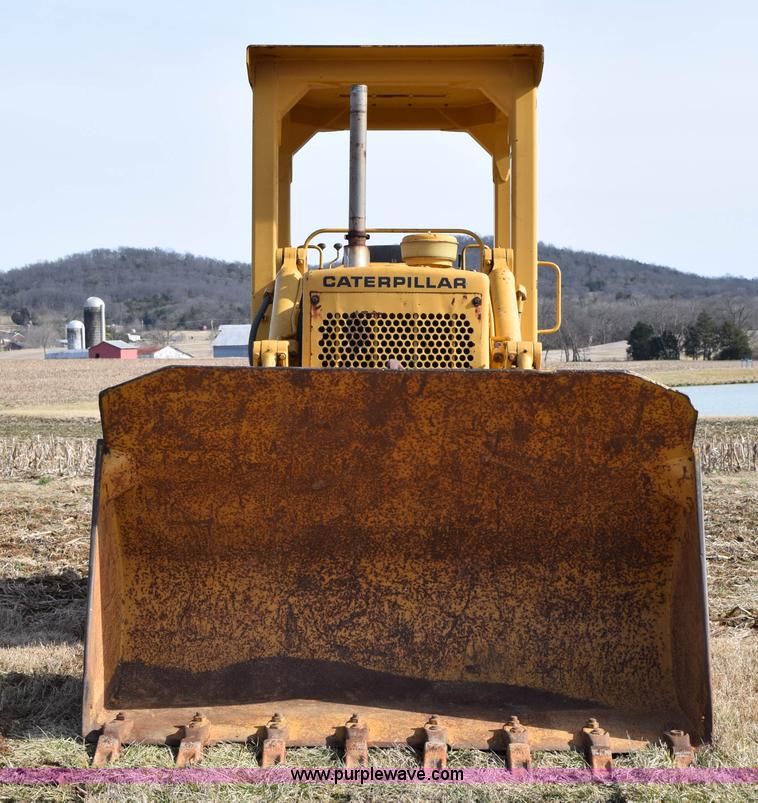 image for item I8512 1976 Caterpillar 941B track loader