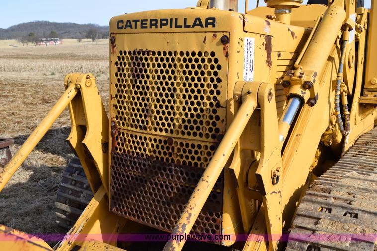 image for item I8512 1976 Caterpillar 941B track loader