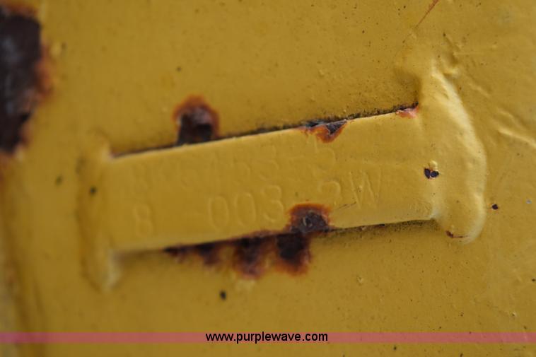 image for item I8512 1976 Caterpillar 941B track loader