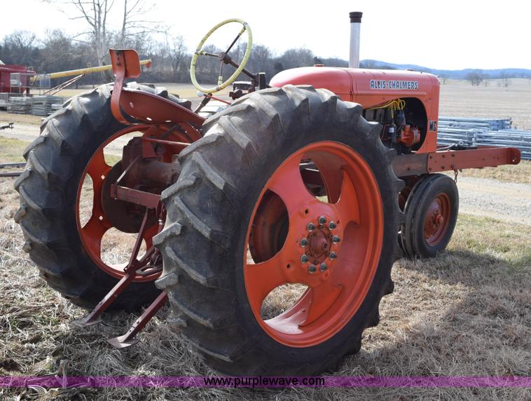 image for item I8513 Allis Chalmers WC antique pull tractor