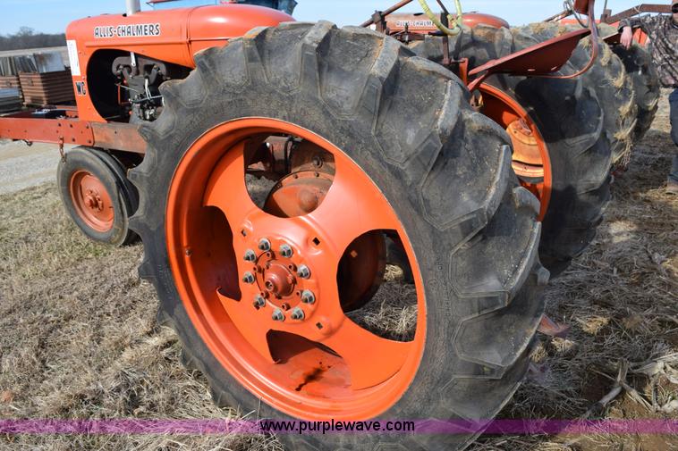 image for item I8513 Allis Chalmers WC antique pull tractor