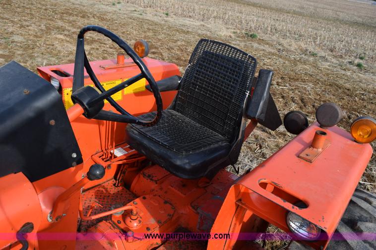 image for item I8515 Allis Chalmers 185 tractor