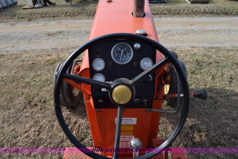 image for item I8515 Allis Chalmers 185 tractor