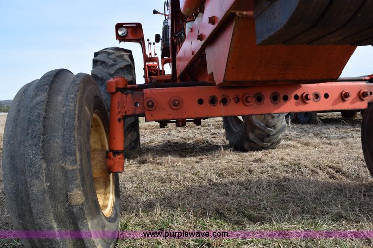 image for item I8515 Allis Chalmers 185 tractor