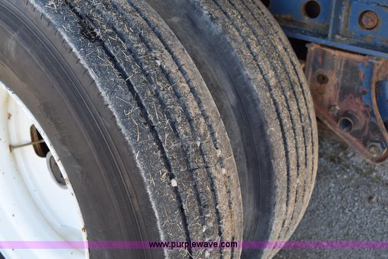 image for item I8517 1991 Fontaine flatbed trailer