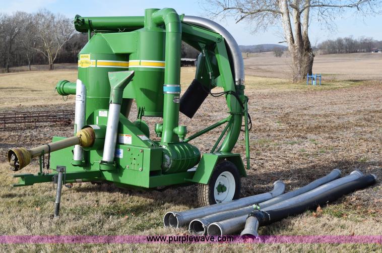 image for item I8519 Walinga 6614 grain vacuum