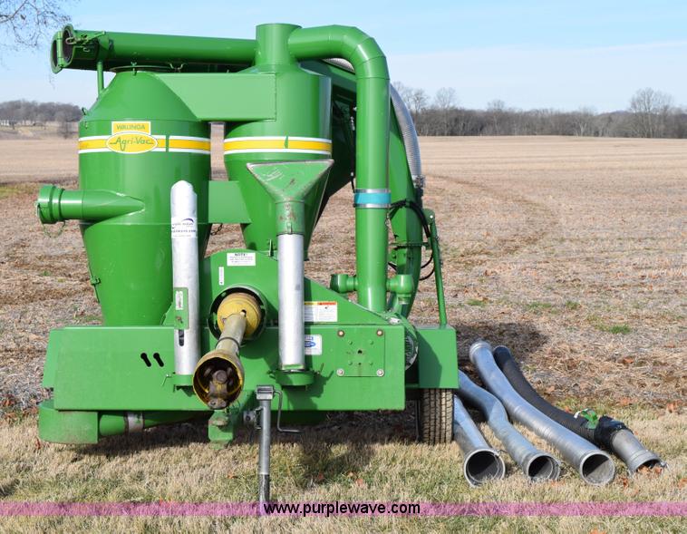 image for item I8519 Walinga 6614 grain vacuum