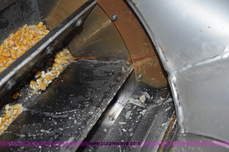 image for item I8519 Walinga 6614 grain vacuum