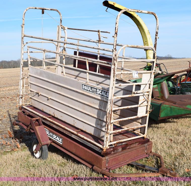 Paul 30 portable livestock scale in Riddleton, TN Item I8523 sold