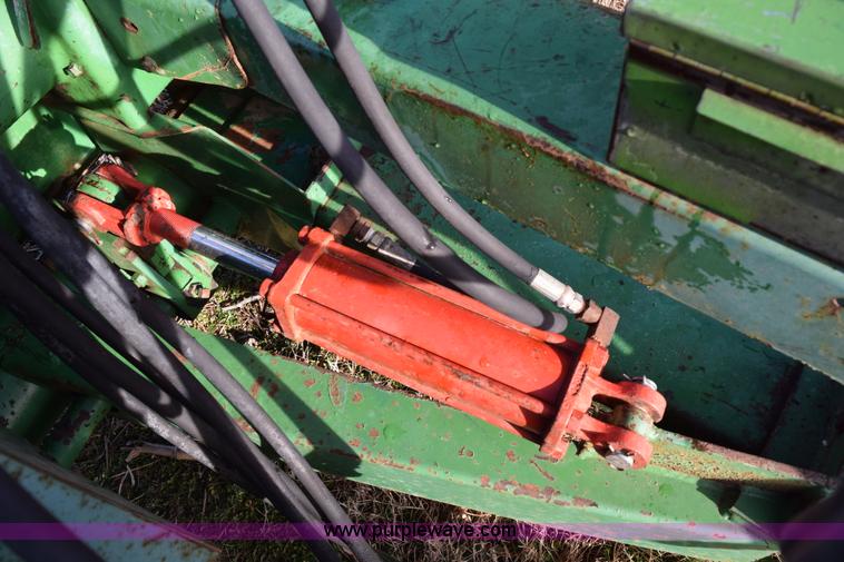 image for item I8524 John Deere 3800 two row silage chopper