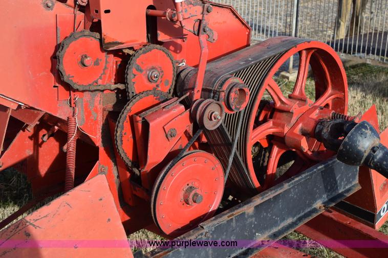 image for item I8525 Case IH 1250 grinder mixer