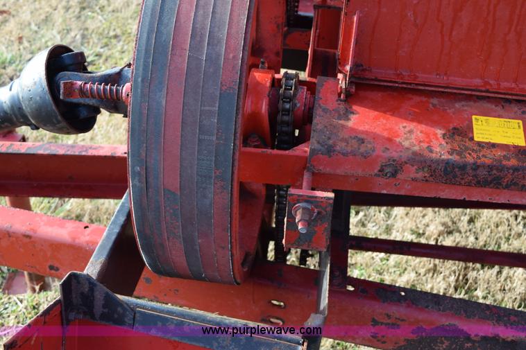 image for item I8525 Case IH 1250 grinder mixer