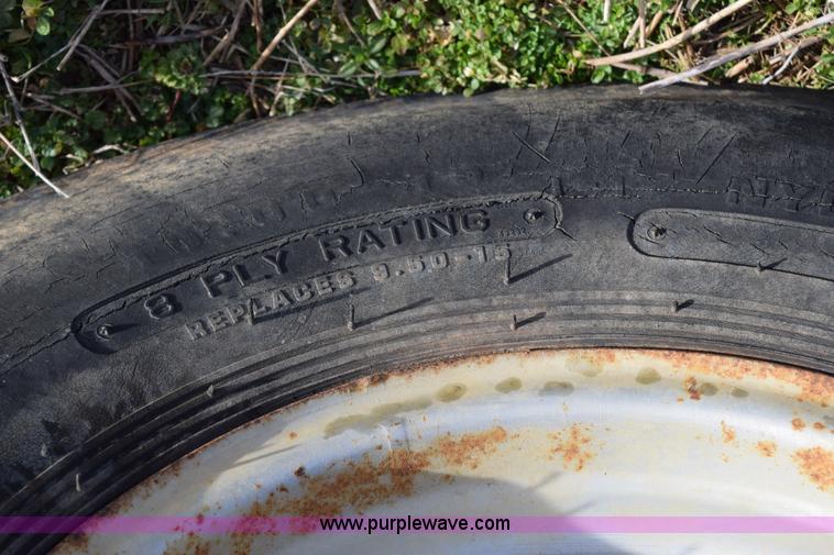 image for item I8525 Case IH 1250 grinder mixer