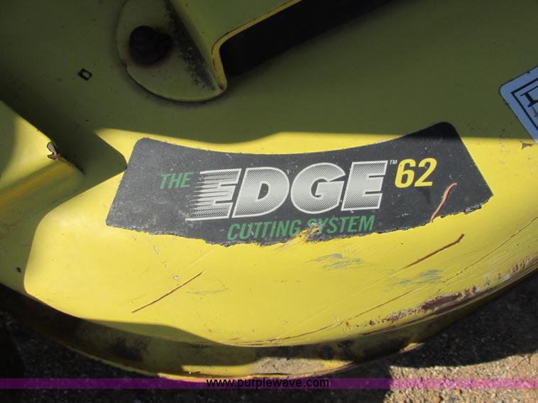 image for item J2324 John Deere LV2210 tractor