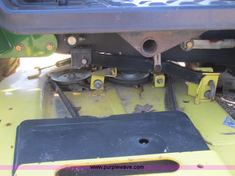 image for item J2324 John Deere LV2210 tractor