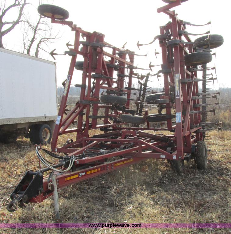 image for item K2018 1995 Kent Series V field cultivator