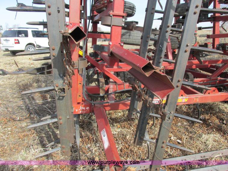 image for item K2018 1995 Kent Series V field cultivator