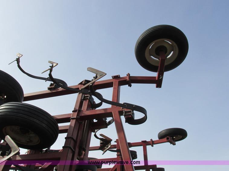 image for item K2018 1995 Kent Series V field cultivator