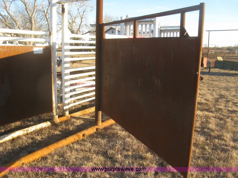 Shop built rodeo bucking chutes in Rock, KS Item K2778 sold Purple Wave