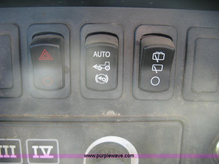 image for item K2787 2008 John Deere 7830 MFWD tractor