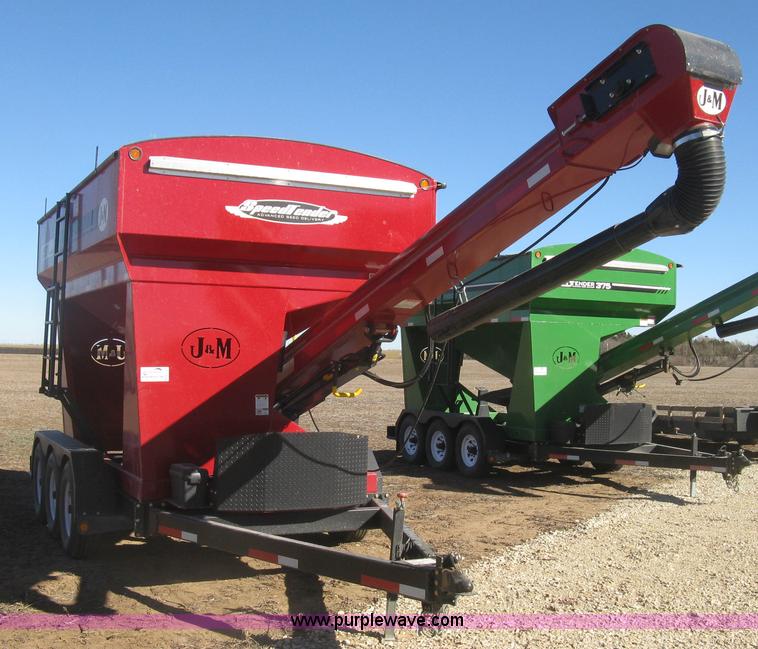 image for item K2792 2013 J&M 375ST SpeedTender trailer