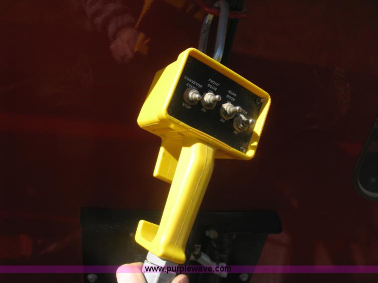 image for item K2792 2013 J&M 375ST SpeedTender trailer