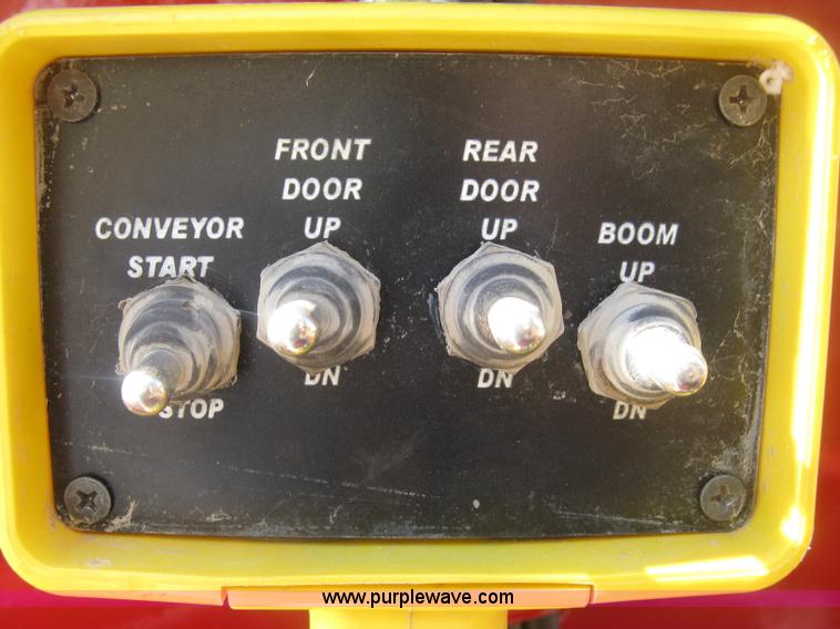 image for item K2792 2013 J&M 375ST SpeedTender trailer