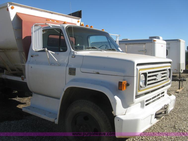 image for item K2795 1973 Chevrolet C60 feed truck