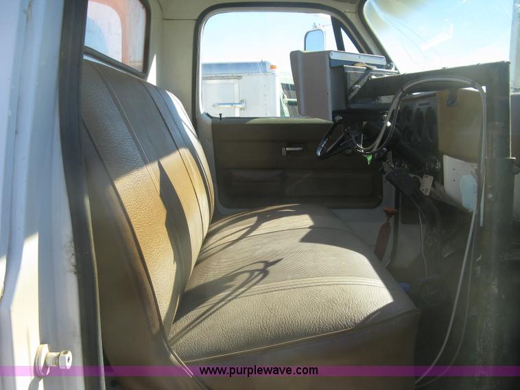 image for item K2795 1973 Chevrolet C60 feed truck