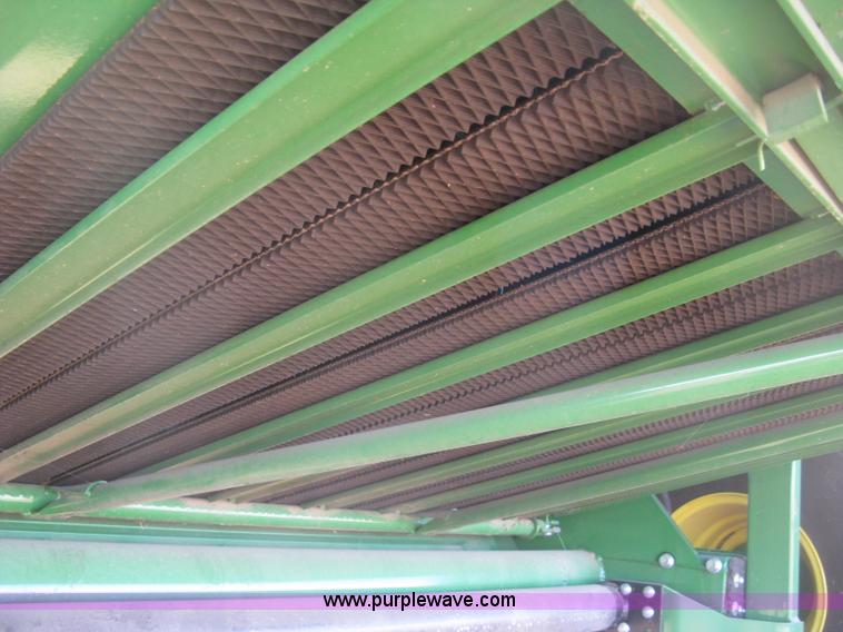 image for item K2798 2012 John Deere 568 round baler