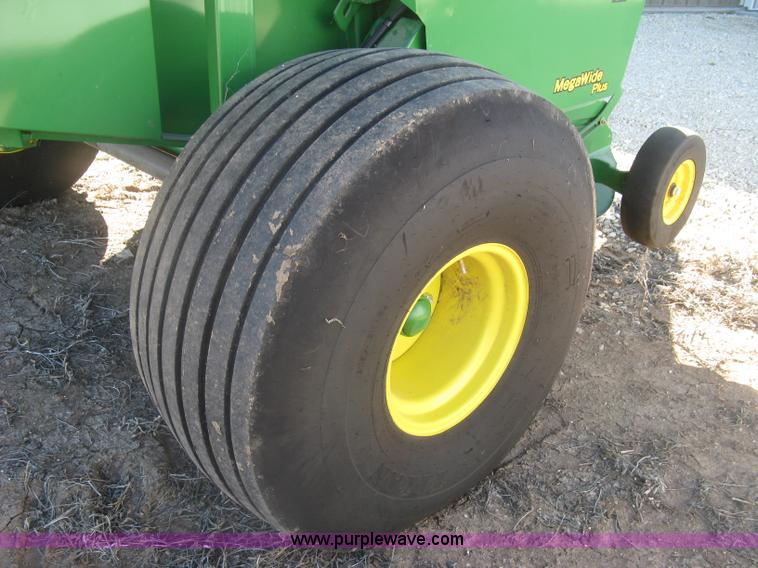 image for item K2798 2012 John Deere 568 round baler