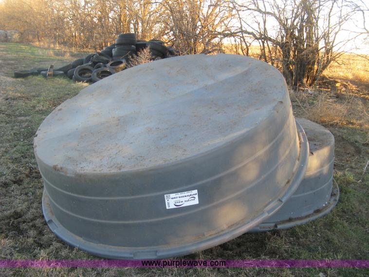 (2) Hastings 8' poly stock tanks in Lyons, KS Item K2829 sold