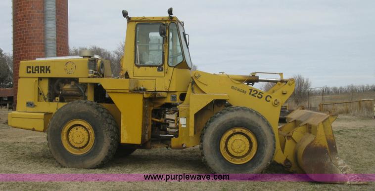 image for item K2830 1985 Clark 125C wheel loader