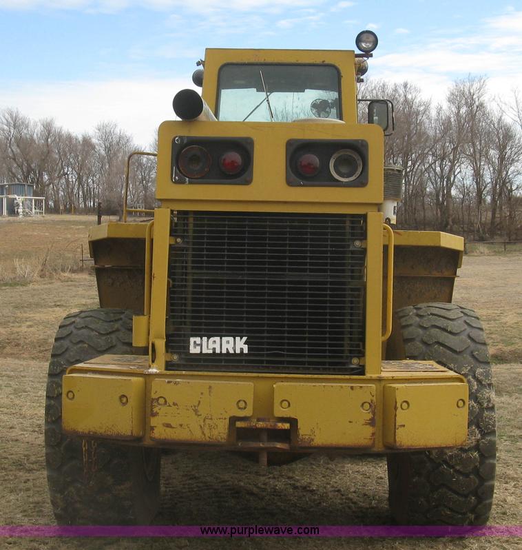 image for item K2830 1985 Clark 125C wheel loader