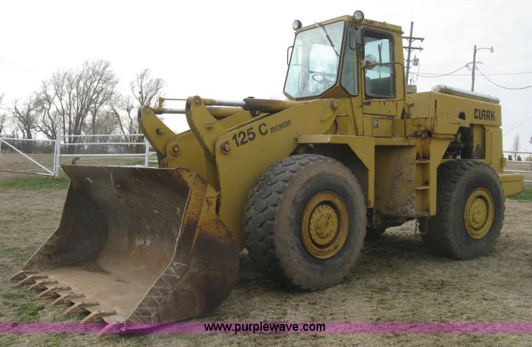 image for item K2830 1985 Clark 125C wheel loader
