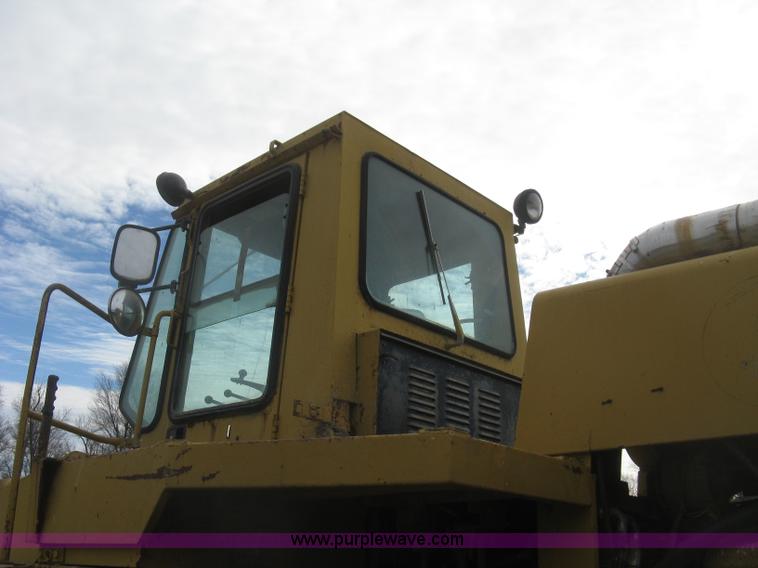 image for item K2830 1985 Clark 125C wheel loader