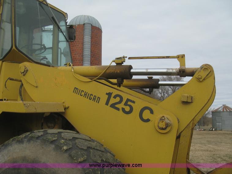 image for item K2830 1985 Clark 125C wheel loader