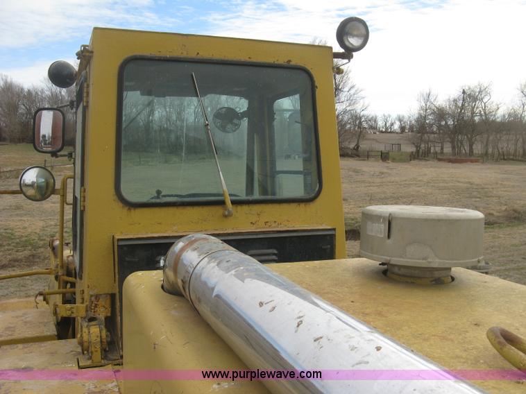 image for item K2830 1985 Clark 125C wheel loader