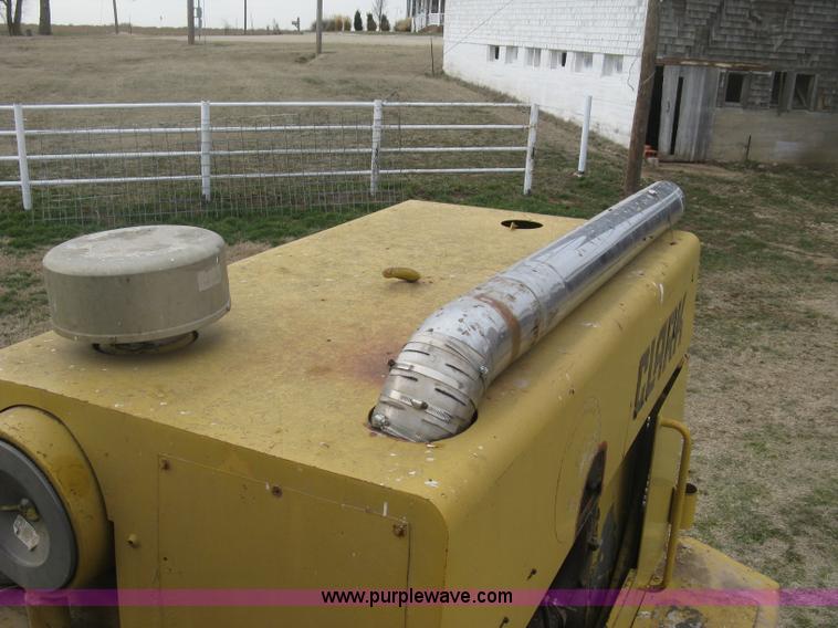 image for item K2830 1985 Clark 125C wheel loader