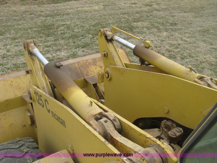 image for item K2830 1985 Clark 125C wheel loader